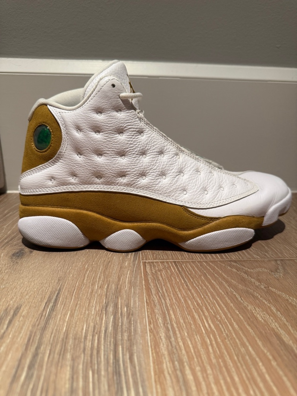 Jordan 13 Men’s Retro White/Wheat - Picture 3 of 9